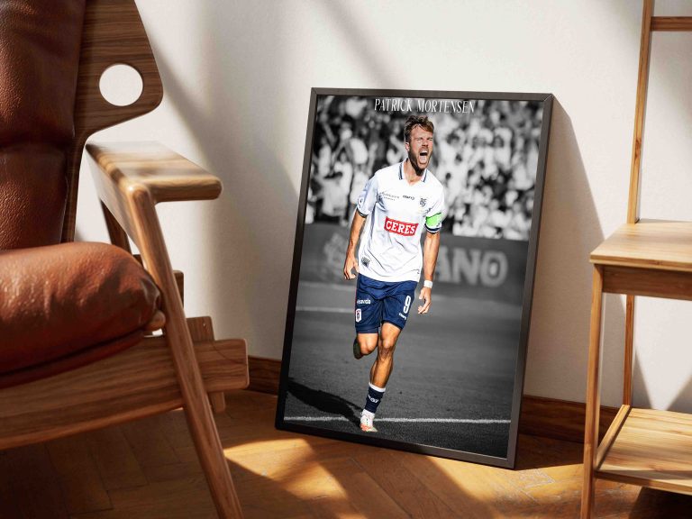 Patrick Mortensen AGF - sort hvid mockup